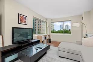 8 Museum Way, Cambridge, MA 02141 - Photo 2