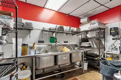 205 Broadway  Unit: 5, Lawrence, MA 01840 - Photo 2