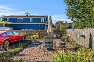 158 Merrimac St, Newburyport, MA 01950 - Photo 32