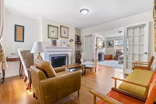 61 W Cedar St, Boston, MA 02114 - Photo 4
