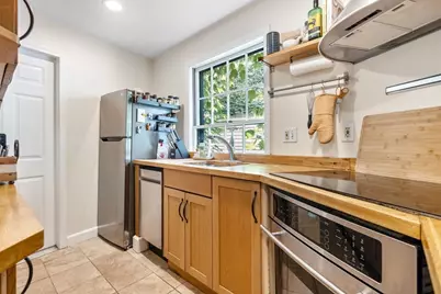 61 W Cedar Street #4, Boston, MA 02114 - Photo 8
