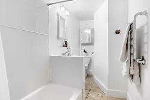 61 W Cedar St, Boston, MA 02114 - Photo 12