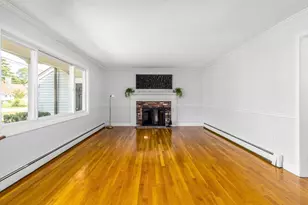 90 E Harbor Dr, Falmouth, MA 02536 - Photo 8