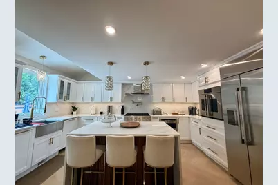 14 Bernard Circle, Tisbury, MA 02568 - Photo 10