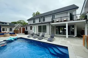 14 Bernard Cir, Tisbury, MA 02568 - Photo 2