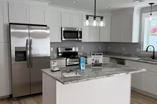 321 Winthrop St, Taunton, MA 02780 - Photo 4