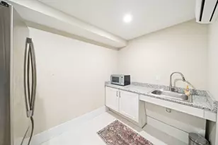 76 Court St, Plymouth, MA 02360 - Photo 26