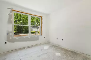 25 Bayberry Ln, Salisbury, MA 01952 - Photo 6