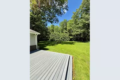 291 Pochassic Rd, Westfield, MA 01085 - Photo 10
