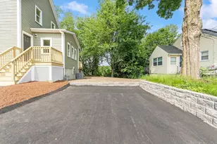 45 Fruit St, Leominster, MA 01453 - Photo 32