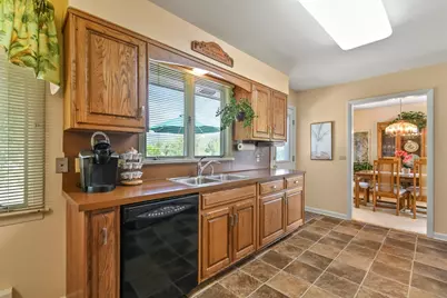 59 Joan Dr, Pittsfield, MA 01201 - Photo 10