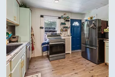 28 Maple, Southbridge, MA 01550 - Photo 8