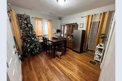 7 Bluff St, Worcester, MA 01610 - Photo 4