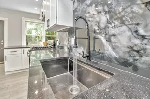 9 A Ruthven, Boston, MA 02121 - Photo 2