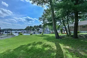 23 Lakeview Rd, Webster, MA 01570 - Photo 4