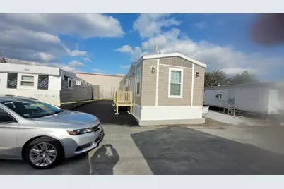 98 Newbury #4B, Danvers, MA 01923 - Photo 4