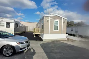 98 Newbury, Danvers, MA 01923 - Photo 4