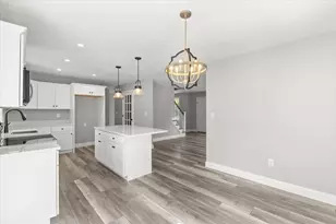 558 Wareham St, Middleborough, MA 02346 - Photo 18