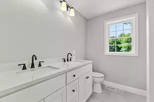 558 Wareham St, Middleborough, MA 02346 - Photo 32