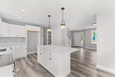 558 Wareham Street, Middleborough, MA 02346 - Photo 14