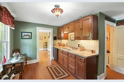 8 Craig Avenue, Montague, MA 01349 - Photo 18