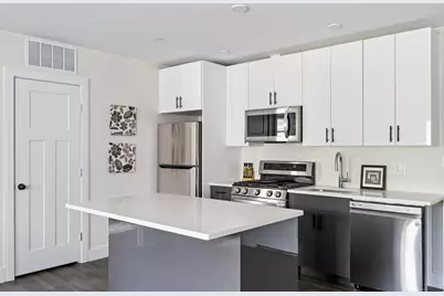 317 Belgrade Ave #303, Boston, MA 02131 - Photo 10