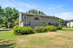 40 Saw Mill Rd, Stow, MA 01775 - Photo 2