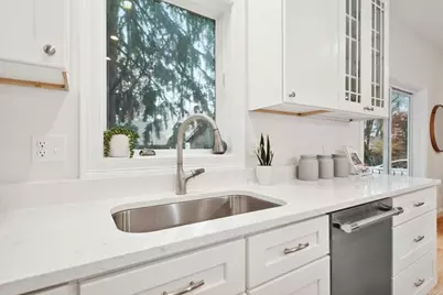 23 Loomis Street #23, Cambridge, MA 02138 - Photo 12