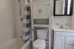 219 Green St, Cambridge, MA 02139 - Photo 6