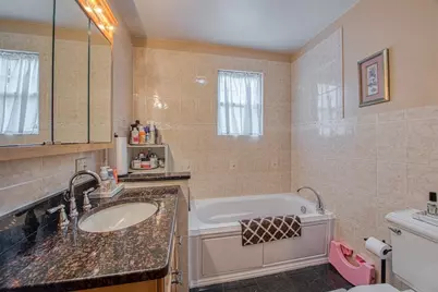 7 Oakwood Ave, Randolph, MA 02368 - Photo 20