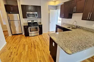 39 Pinckney St, Somerville, MA 02145 - Photo 1
