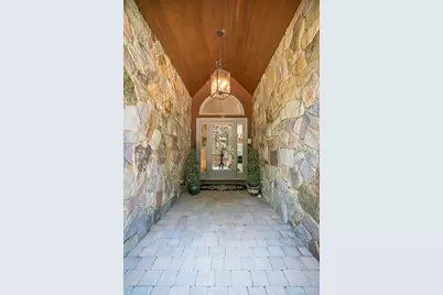 30 Autumn Lane, Hamilton, MA 01982 - Photo 4