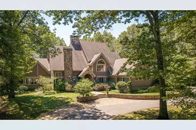 30 Autumn Lane, Hamilton, MA 01982 - Photo 1