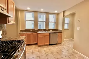 60 Auburn St, Medford, MA 02155 - Photo 12