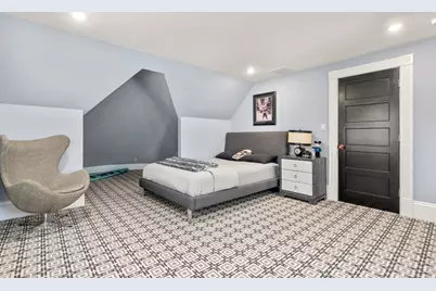 18 Sewall St, Newton, MA 02465 - Photo 18