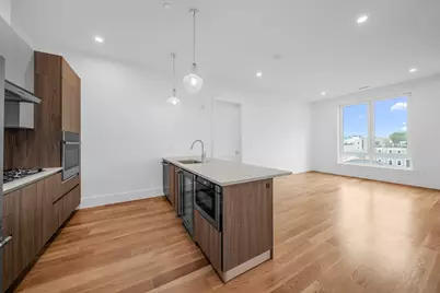 218-220 Old Colony Avenue #403, Boston, MA 02127 - Photo 2