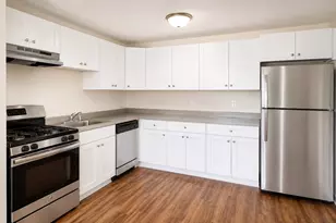 361 Hildreth St, Lowell, MA 01850 - Photo 2