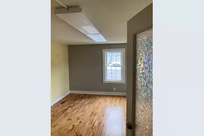 23 Southwick St, Agawam, MA 01030 - Photo 2