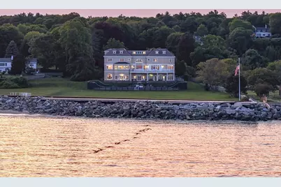 76 Paine Ave, Beverly, MA 01915 - Photo 2