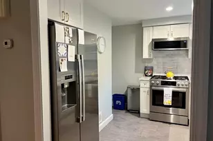 37 Linden St, Wellesley, MA 02482 - Photo 4