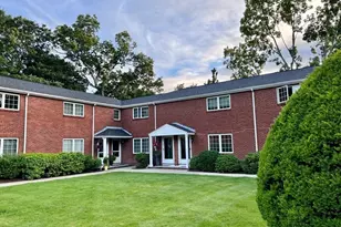 37 Linden St, Wellesley, MA 02482 - Photo 12