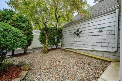 59 Ingersoll Grv, Springfield, MA 01109 - Photo 4