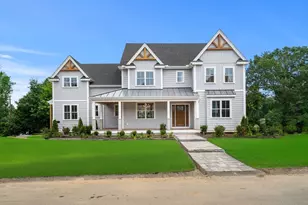 2 Stephanie St, Burlington, MA 01803 - Photo 2