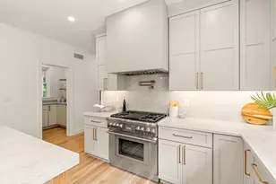 2 Stephanie St, Burlington, MA 01803 - Photo 6