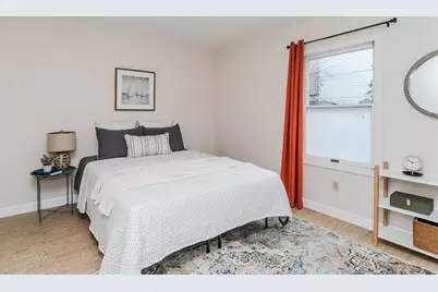 9 Walnut St #B, Northampton, MA 01060 - Photo 6