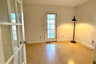 9 Walnut St, Northampton, MA 01060 - Photo 16