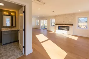 157 Auburn St, Whitman, MA 02382 - Photo 4