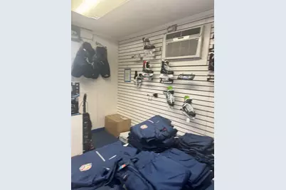 319 Hathaway Blvd, New Bedford, MA 02740 - Photo 4