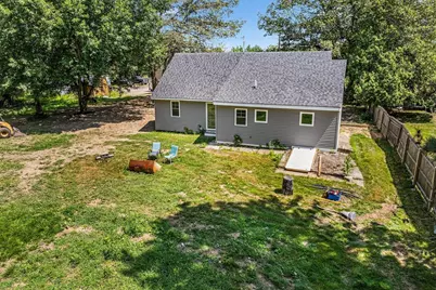 312 Pleasant St, Leicester, MA 01524 - Photo 2