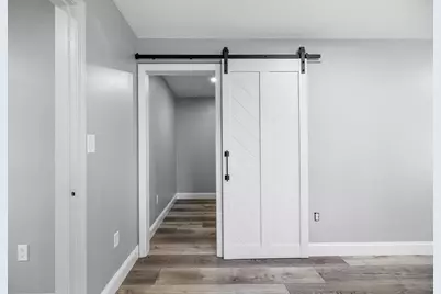 312 Pleasant St, Leicester, MA 01524 - Photo 14